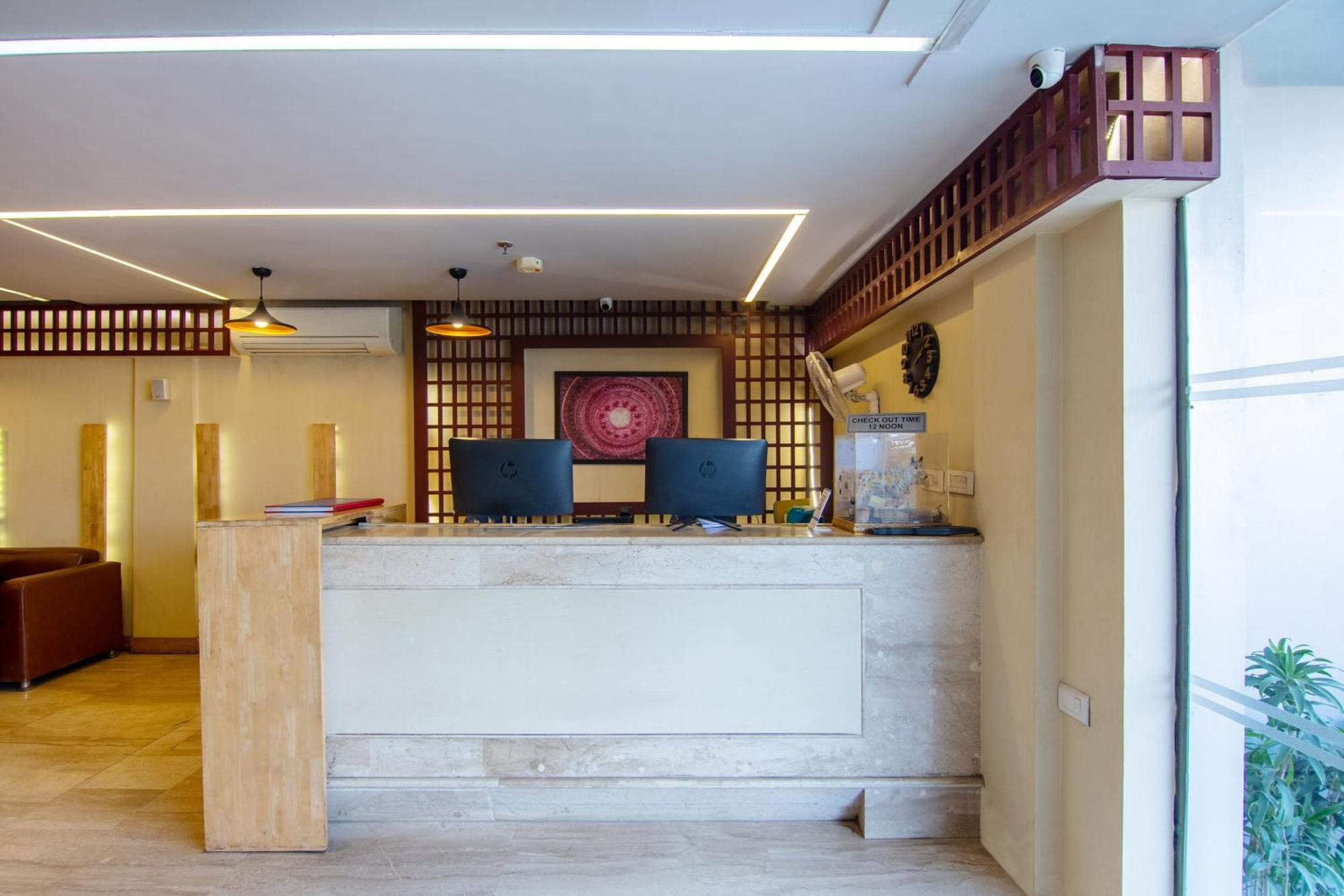 Hotel Lohmod At National Highway 8 - Free Airport Transffer Νέο Δελχί Εξωτερικό φωτογραφία